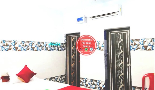 Hotel Pranab Sadan Near Golden Beach Puri in Puri