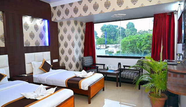 Hotel Rajhans International in Bhagalpur