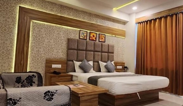 Hotel Royal Fort in Gandhinagar