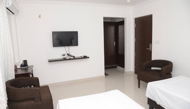 Hotel RR Grand in Bengaluru