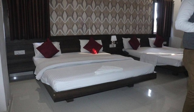 Hotel Rudraksh Inn