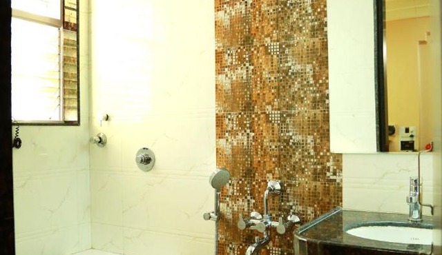 Hotel Shreyas in Pune