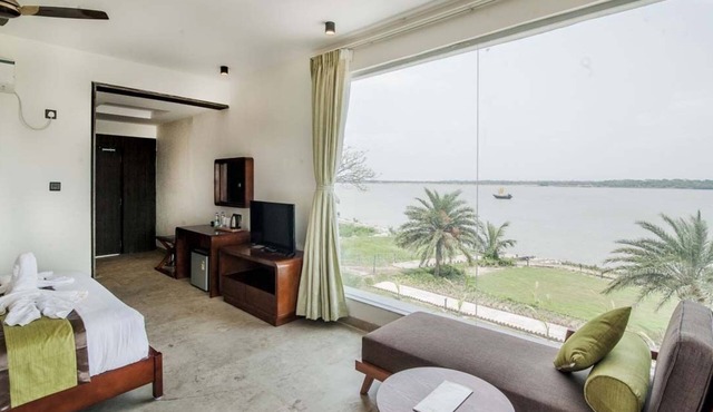 Hotel Sonar Bangla Taki in Basirhat