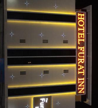 Hotel The Furat Inn in Vapi