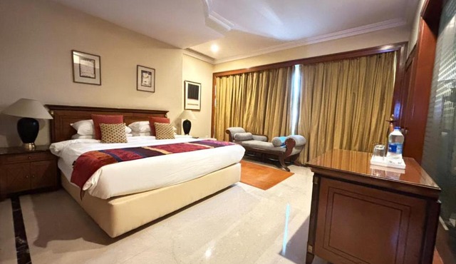 Hotel The Hans - Connaught Place, New Delhi