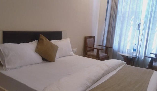 Hotels In Ghansoli With Breakfast, Air Conditioner, Parking in Ghansoli
