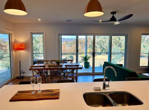House on the hill in Wodonga