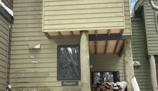 Huggin's-Cabin in Dinner Plain
