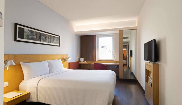 ibis Chennai SIPCOT Hotel