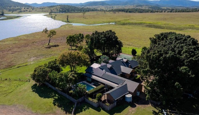 Inverstanley | Luxury Farm Stay | Pool | Tennis in Crossdale