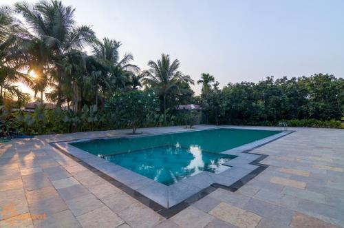 Jomo Resort in Alībāg