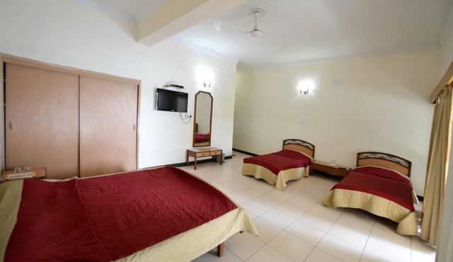 Karna Lake Tourist Resort in Karnal