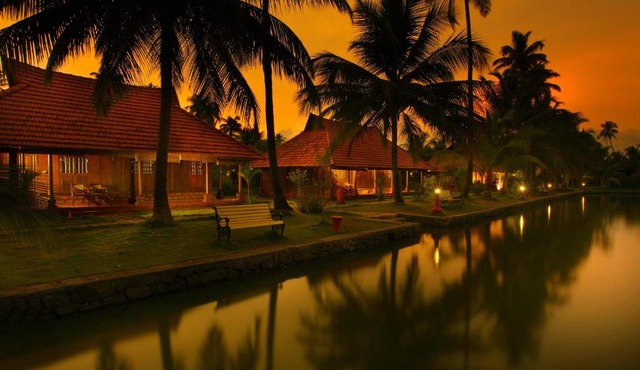 Kondai Lip Backwater Heritage Resort