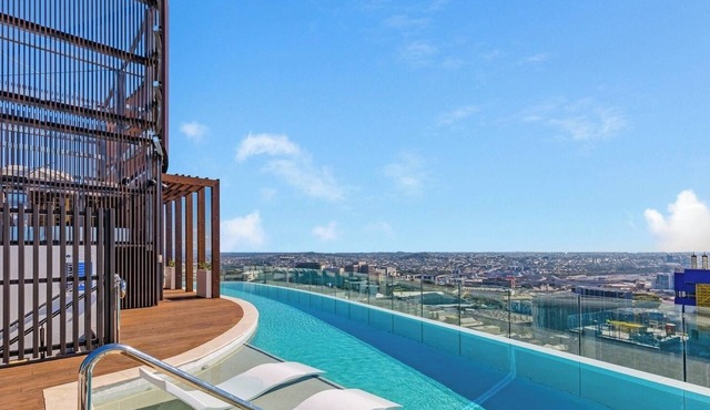 KozyGuru | Fortitude Valley | 2 Bed Apt. in Fortitude Valley