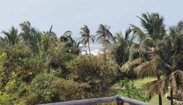 La Ganesha Beach Castle