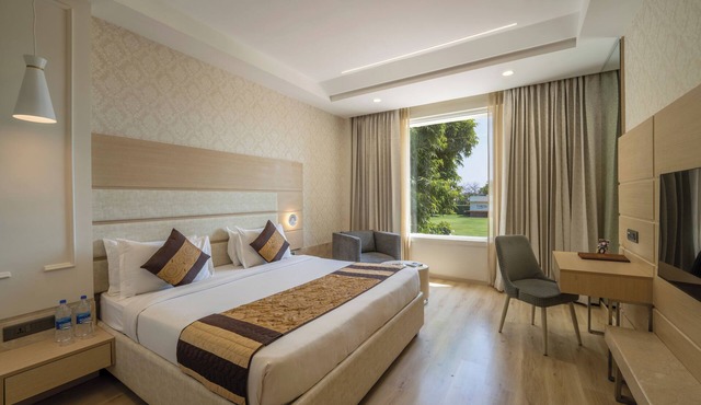Lariya Resort