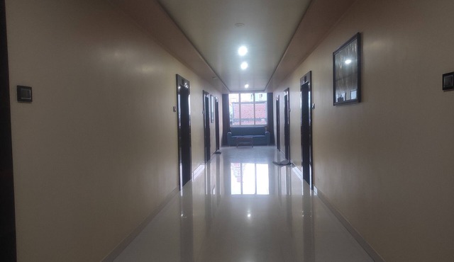 Lee Palace Hotel in Biswanath