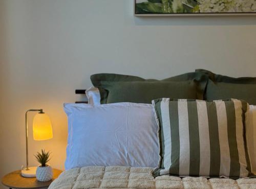 Luxe 2B2B Stay Walk to Sunnybank market square in Brisbane
