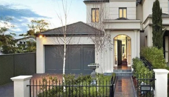 Luxurious Kew House - 5 min walk to cafes and restaurants in Kew