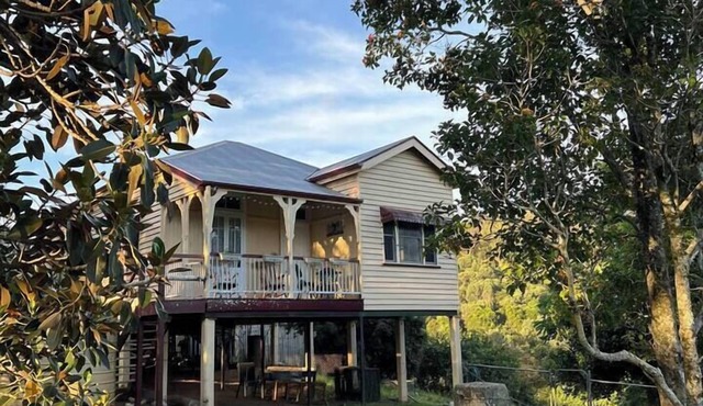 Mackenzie Creek Homestead in Laceys Creek