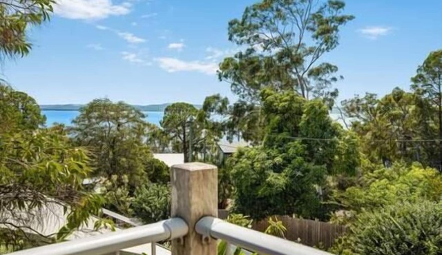 Mango House has everything you need for a beautiful Boreen Point family holiday. in Boreen Point