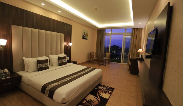 MANOHAR VILLAS