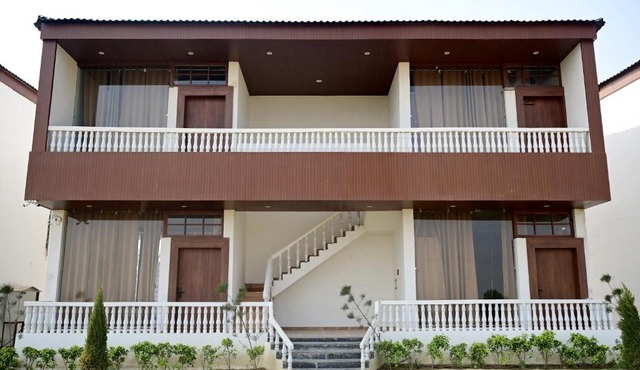 Mansarovar Villa in Ugapur