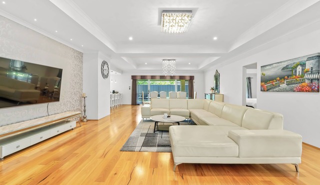 Modern and luxury private Home in Piara Waters