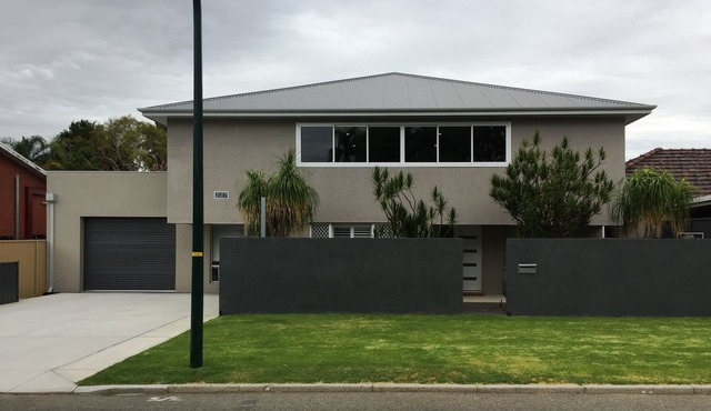 Modern spacious 2 story home in Wembley