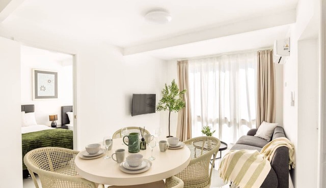 Modern Studio Retreat in Heart of Sunnybank in Sunnybank