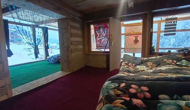 MONK Hut