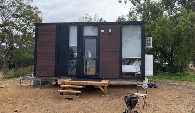 Moon Bay Cabin by Tiny Away in South Arm