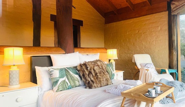 Moon light Retreat in Whittlesea