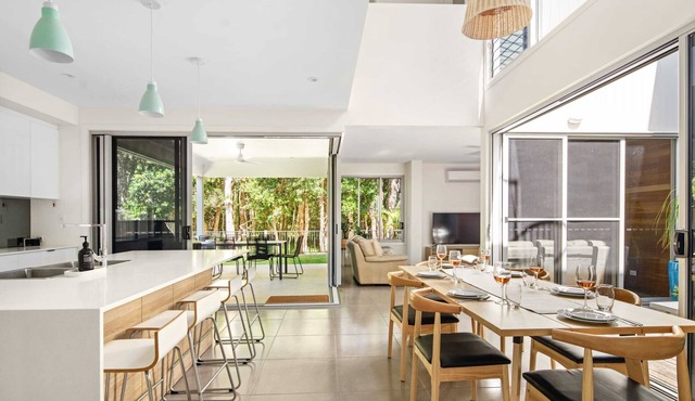 Mount Coolum Beachfront Abode with Private Rooftop in Coolum Region