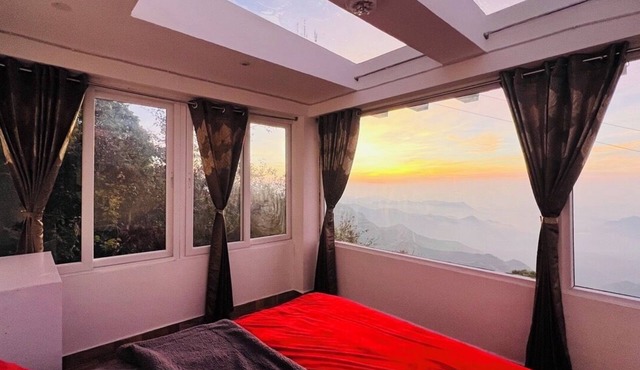 Mount Olympus Lounge