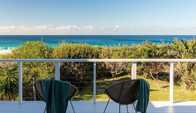 Nautilus At Blueys . Beachfront in Blueys Beach
