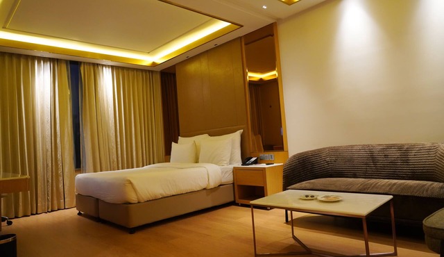 Nirvana Luxury Hotel Ludhiana