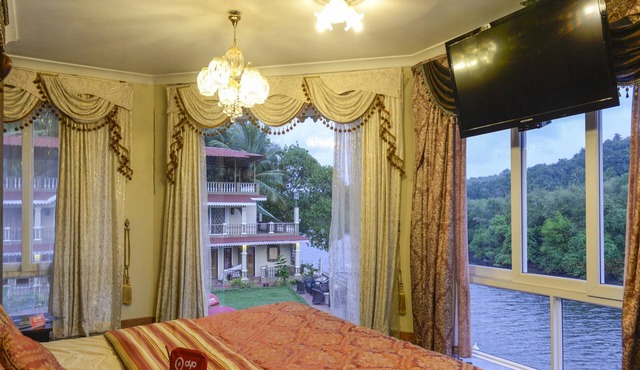 OYO 850 Hotel River Palace
