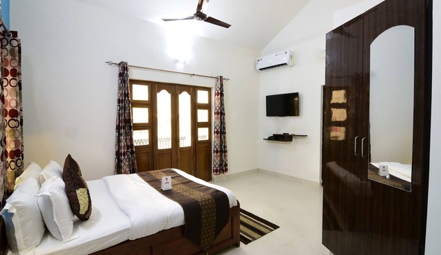 OYO 9741 Triple Beach Guest House