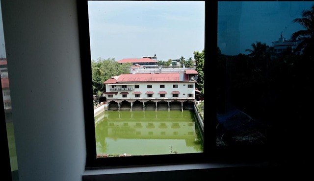 Padmalaya Luxury Temple View Stay with infant cradle