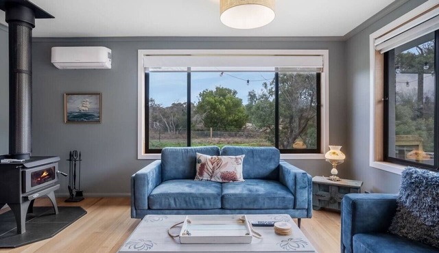 Peaceful Beachside Home in Clifton Beach