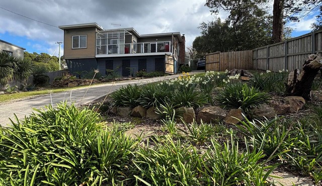 Peaceful -Local Wine & Tamar River Views/Pets Allowed in Clarence Point