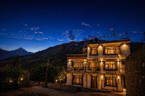 Pema's Cottage by Outback Escapes
