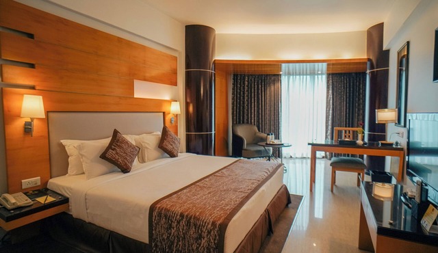 Peninsula Grand Hotel in Mumbai