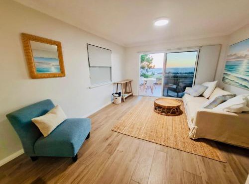 Perfect Oceanfront Cottesloe apartment in Perth