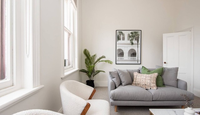 Pet Friendly - Character and Charm on Emerald Hill in South Melbourne