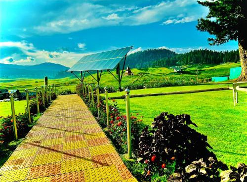 Pine View Resort in Gulmarg