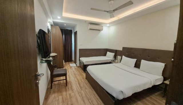 Pravasa hotel Indore in Indore