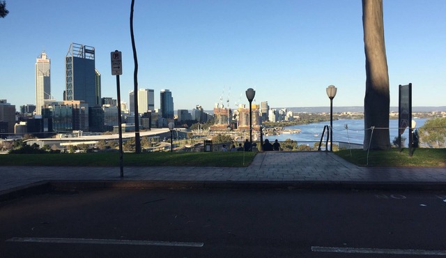 premium 5*location 2bed large apartment ,very comfortable walk to kings park in West Perth