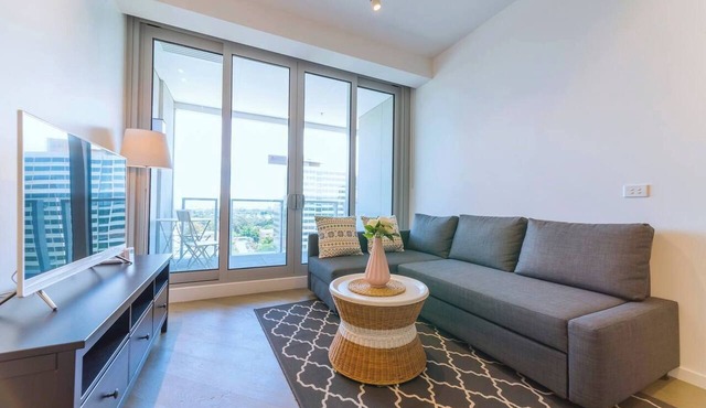 Pride Fawkner Apt Bayview LX Free Parking Pool Gym in Melbourne